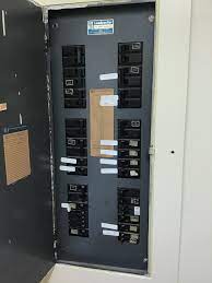 Worst Electrical Panels Found in Homes and Why? (Guide 2024) 3