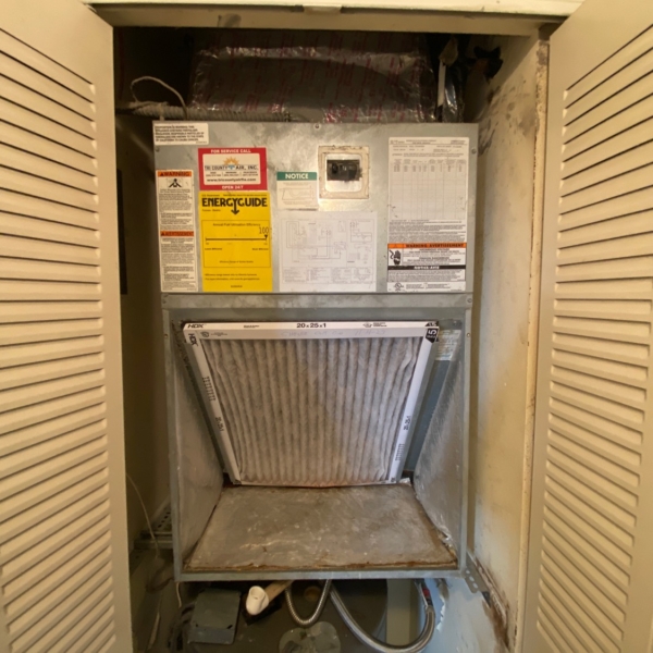 Air-Conditioner Lifespan in South Florida: Signs and Planning 1 Residential outdoor air-conditioning condenser